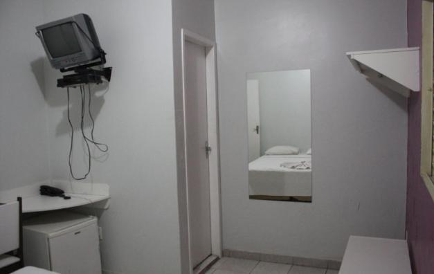 Hotel Express - Leva E Busca No Aeroporto Gratis 24 Horas Varzea Grande  Bagian luar foto
